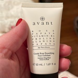 Avant Gentle Rose Beautifying Face Exfoliant